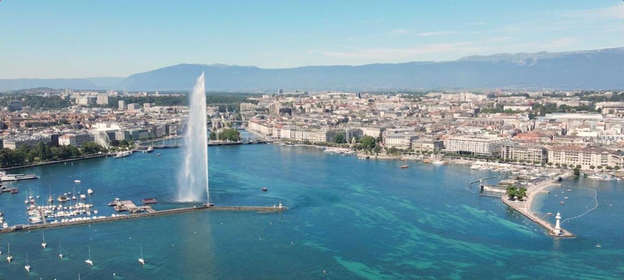 Appartement A Geneve Bagian luar foto